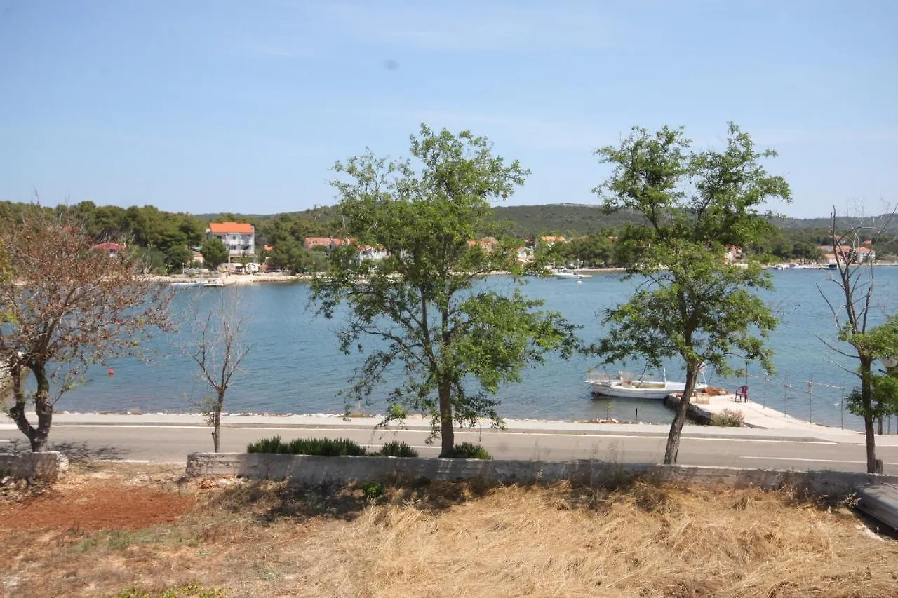 Apartments By The Sea Veli Rat, Dugi Otok - 437 Croatia